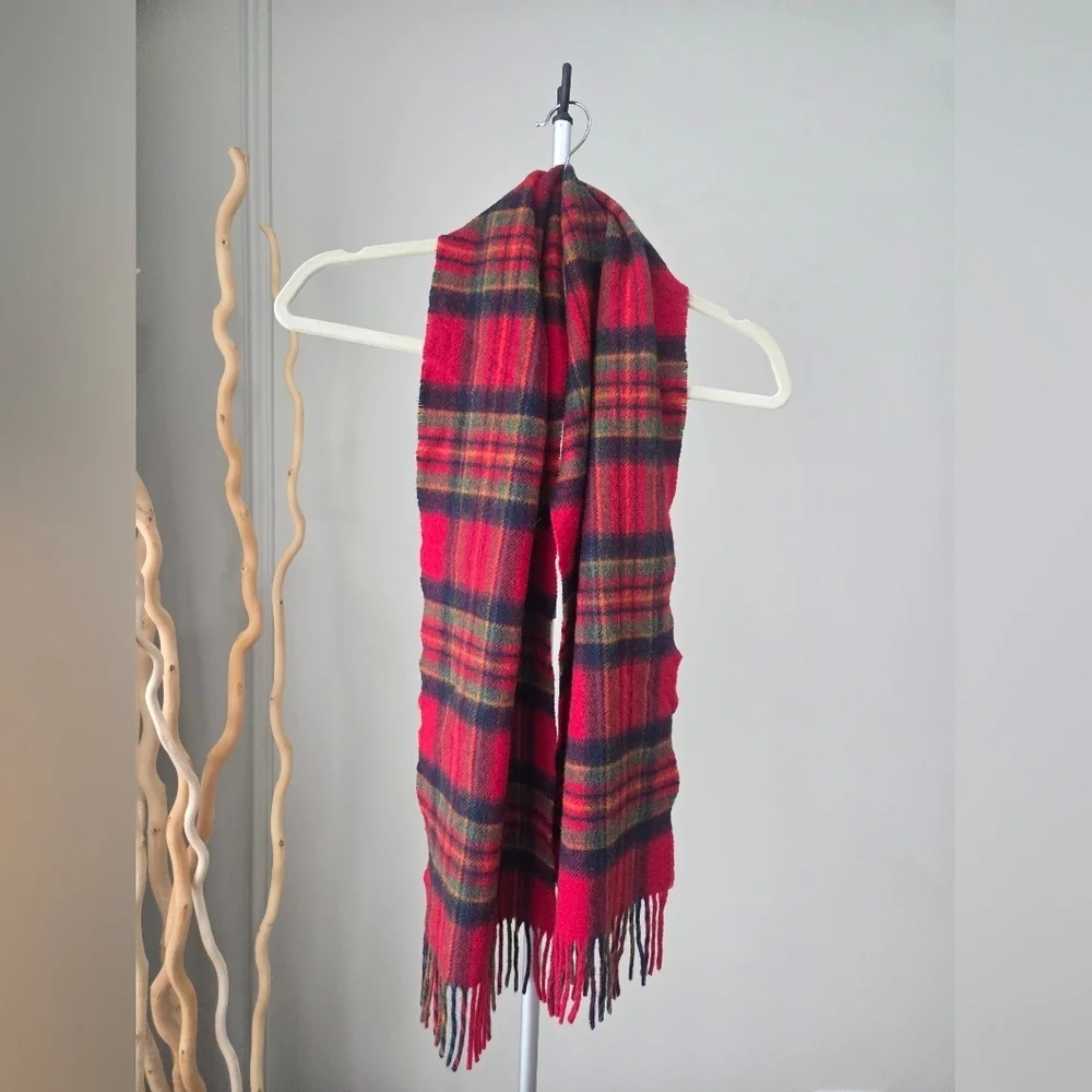 L.L.Bean Red Plaid Wool Scarf Sz.11×60in.